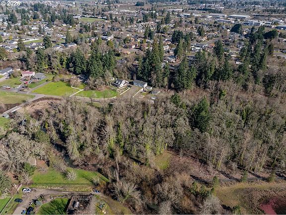 4th image of Bonneville Ave NE