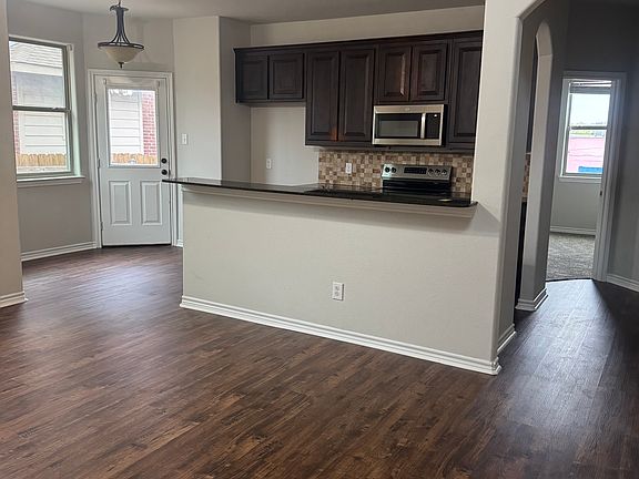 3rd image of 202 S 3rd St