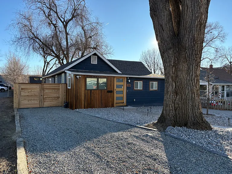 230 Emery St — Photo 3