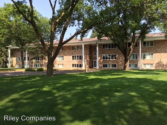 2nd image of 6200 Golden Valley Rd APT 107