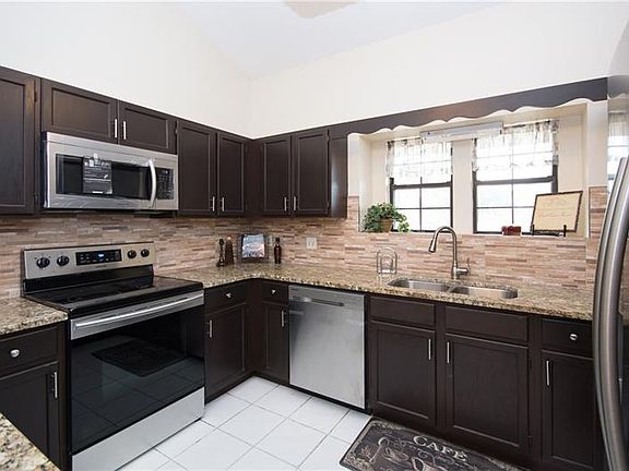 4th image of 5119 Scarsdale Manor Ln