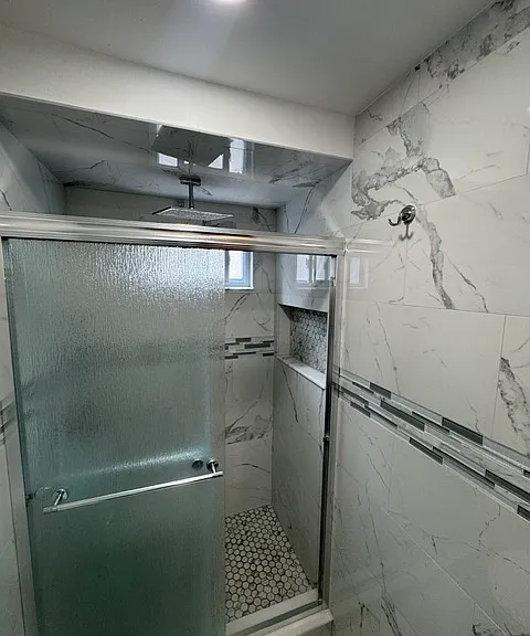 330 River Dr #2 — Photo 6