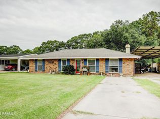 111 Kentwood Dr, Carencro, LA 70520