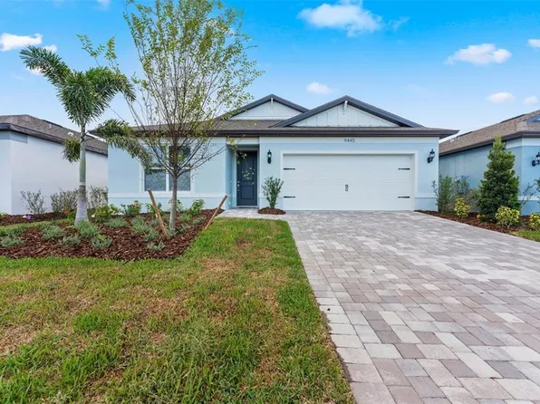 9445 Daylight Dr, Parrish, FL 34219