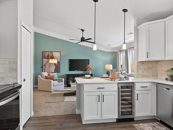 4th image of 7950 Brandywine Blvd #7918