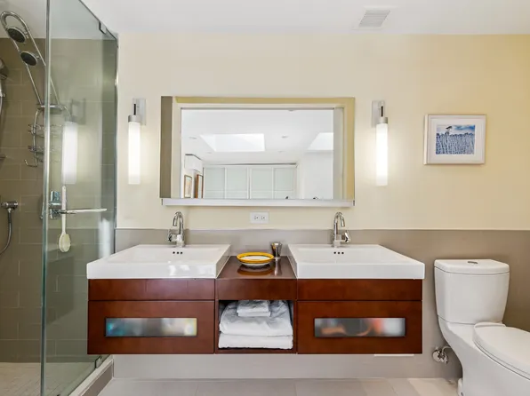 34 West 74th Street image 11 of 13