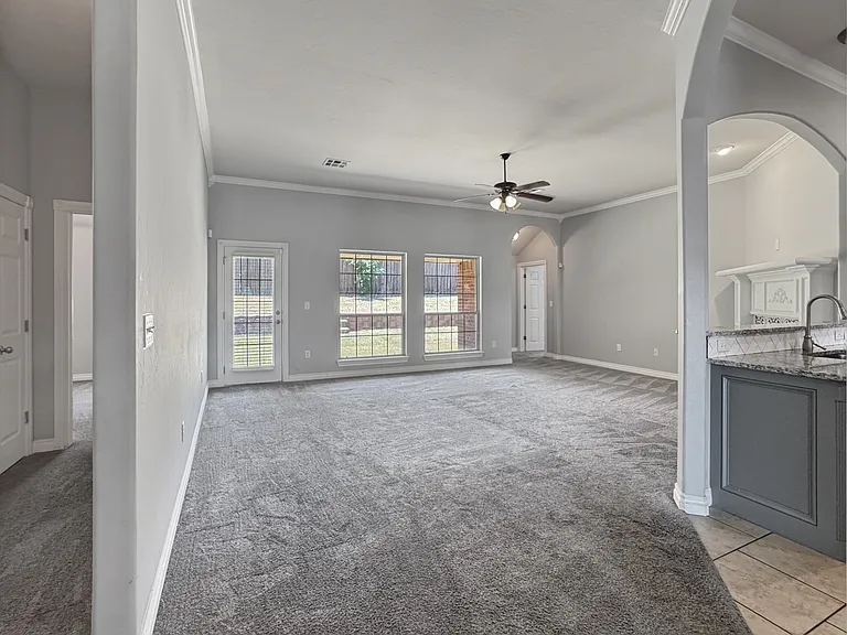 2912 Tara Ln — Photo 14