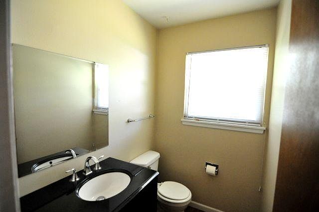 2nd image of 722 Harvard Dr