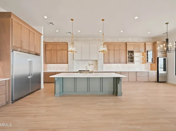 1764 W LUCKY Lane, San Tan Valley, AZ 85144
