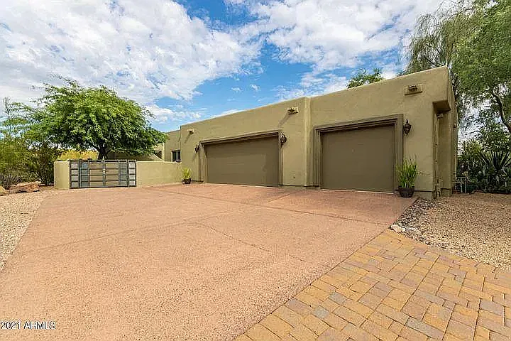 Excellent location and neighborhood! — Photo 4