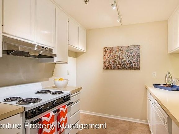 4th image of 1269 Poplar Ave APT 107