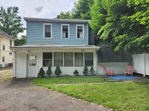 3rd image of 11 Yager St