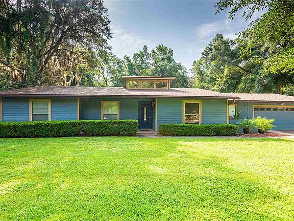 3rd image of 5218 River Park Villas Dr