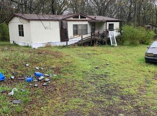 101 Gary Ln, Clinton, SC 29325