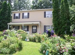 5385 Shamus Ct, Woodbridge, VA 22193