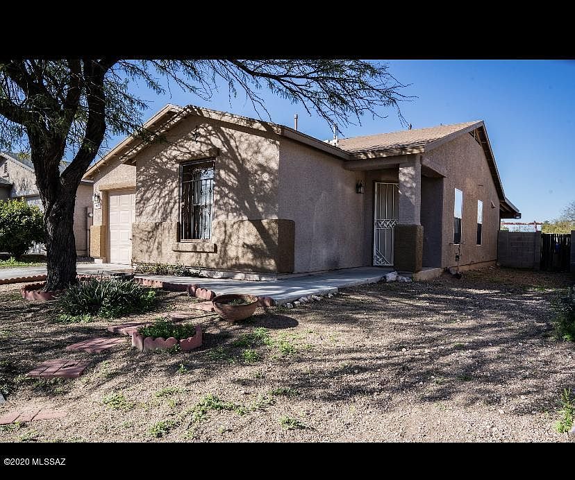 1st image of 5688 S Vine Ave