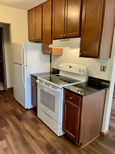 Como Lakes Apartments Photo 1