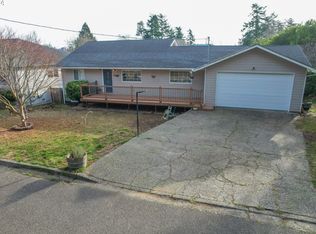 3580 Lindberg Ave, Coos Bay, OR 97420