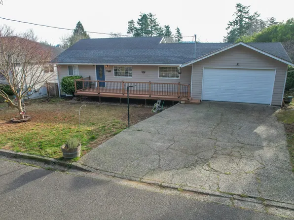 3580 Lindberg Ave, Coos Bay, OR 97420