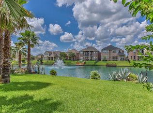 18122 Billabong Crescent Ct, Cypress, TX 77429