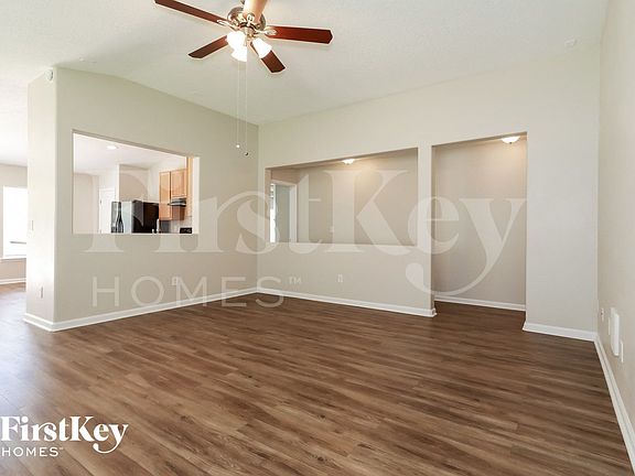5th image of 676 Picasso Ave