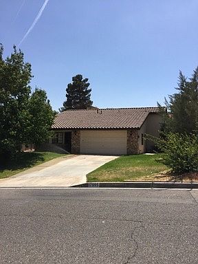 1st image of 17995 Vista Point Dr