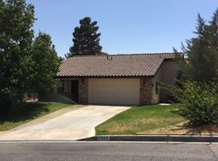 17995 Vista Point Dr, Victorville, CA 92395
