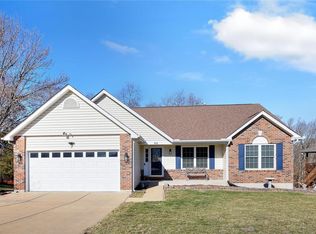 44 Adventura Dr, Festus, MO 63028