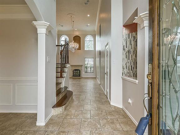 4th image of 6727 Patricia Ln