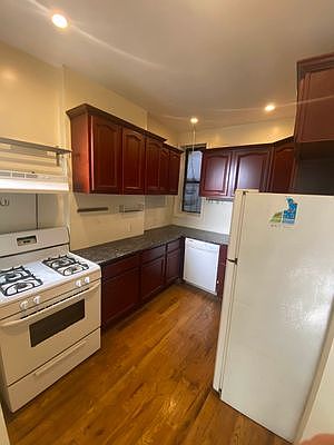 3rd image of 1490 Bedford Ave APT 2N