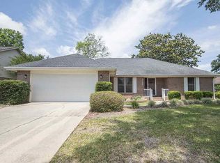 1720 Donegal Dr, Cantonment, FL 32533