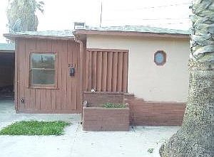 2nd image of 203 E 9th St