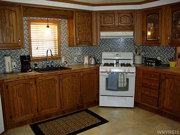 4th image of 2 Blue Water Ct