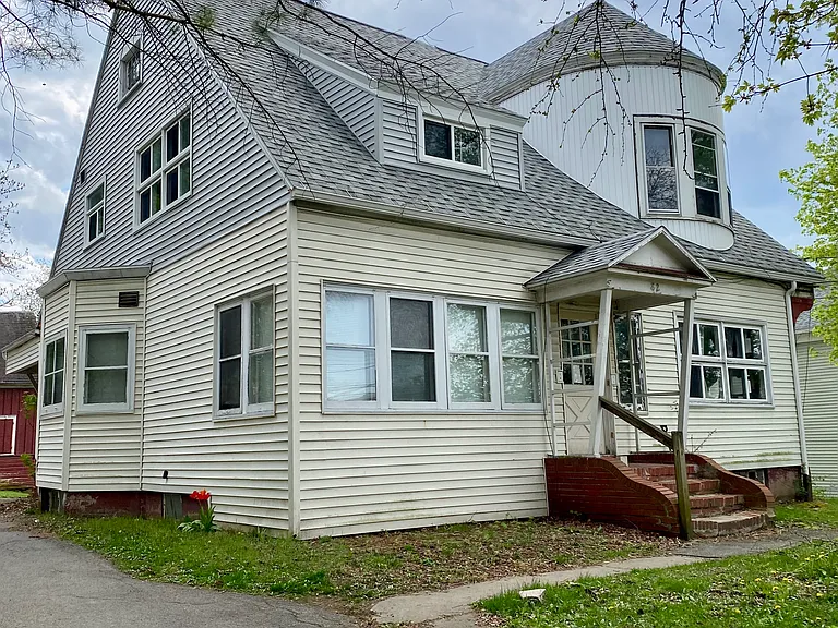 82 Floral Ave #1 — Photo 10