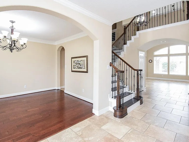 7606 Westmoreland Dr — Photo 9
