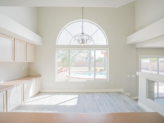 4th image of 12625 W Sierra St