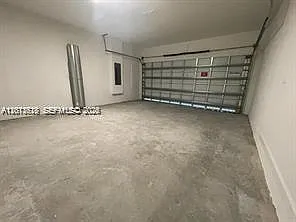863 SE 26th Ter — Photo 22