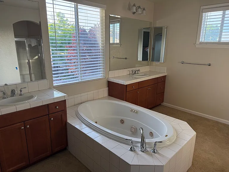 5107 Fern Ridge Cir — Photo 14
