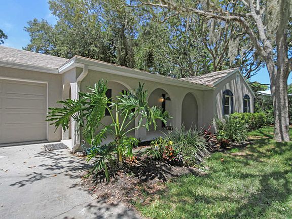 5th image of 608 Mariposa St