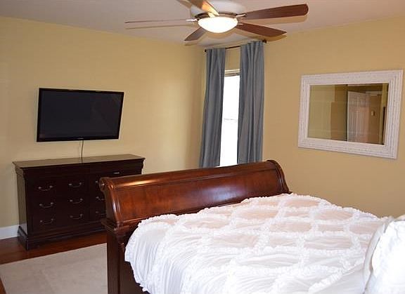 5th image of 1801 Woodstone Ct