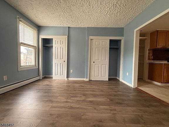 5th image of 354 Ogden St #2S