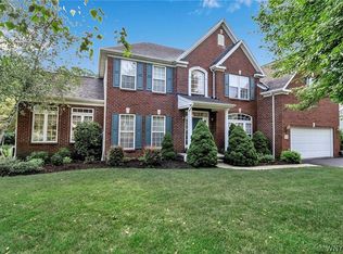 41 Winterhall Rd, Orchard Park, NY 14127