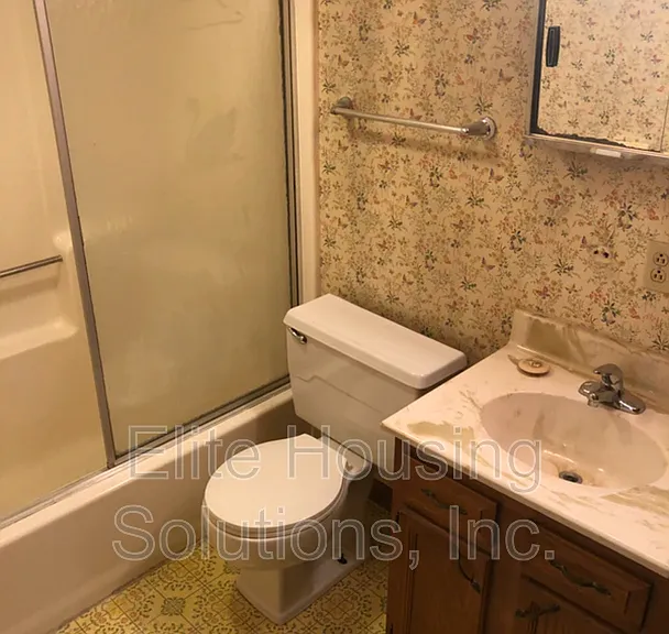 108 Buck Ave #E — Photo 9