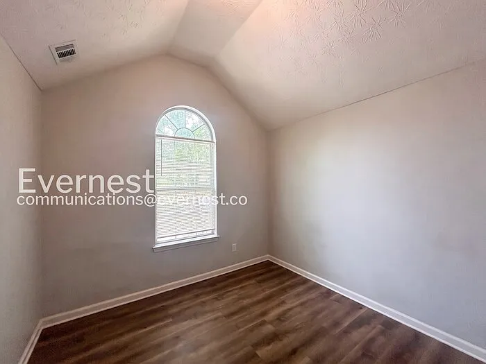 435 Skif Pond Ct — Photo 9