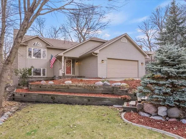 704 Northwood Dr, Delano, MN 55328