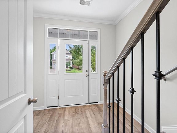 5th image of 172 Highland Park Ct