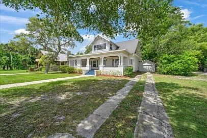 1326 Riverside Dr — Photo 6