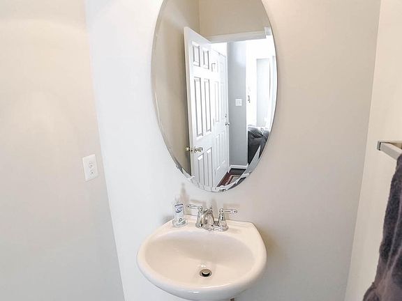 3rd image of 21280 Bethmill Way