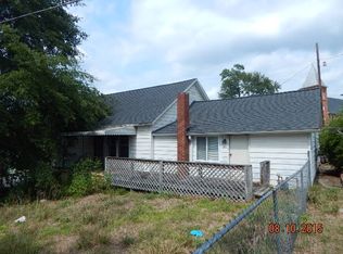 1228 Parker Rd, Enoree, SC 29335