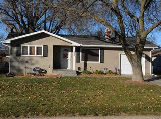 725 S Colorado Ave, Minden, NE 68959